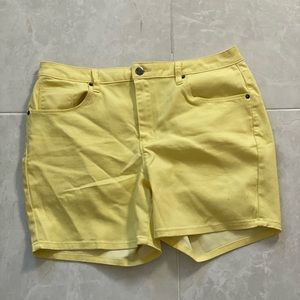 Yellow plus size butt lift shorts size 18